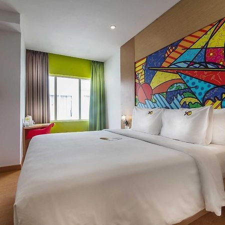 Maxonehotels At Resort Makassar Dış mekan fotoğraf