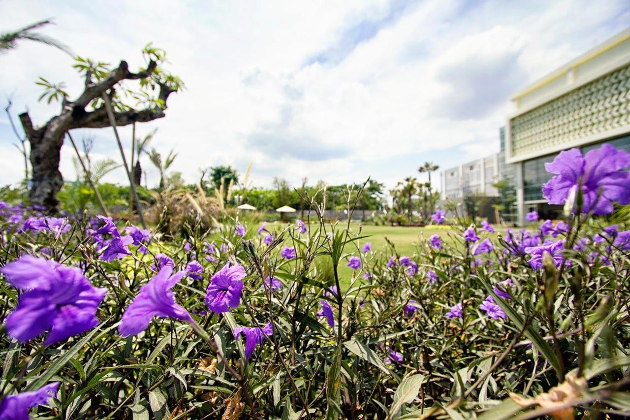 Maxonehotels At Resort Makassar Dış mekan fotoğraf