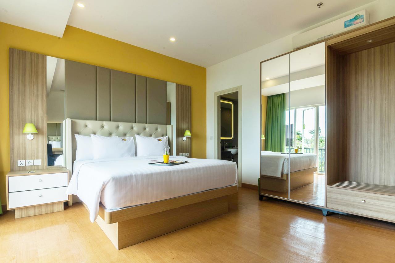 Maxonehotels At Resort Makassar Dış mekan fotoğraf